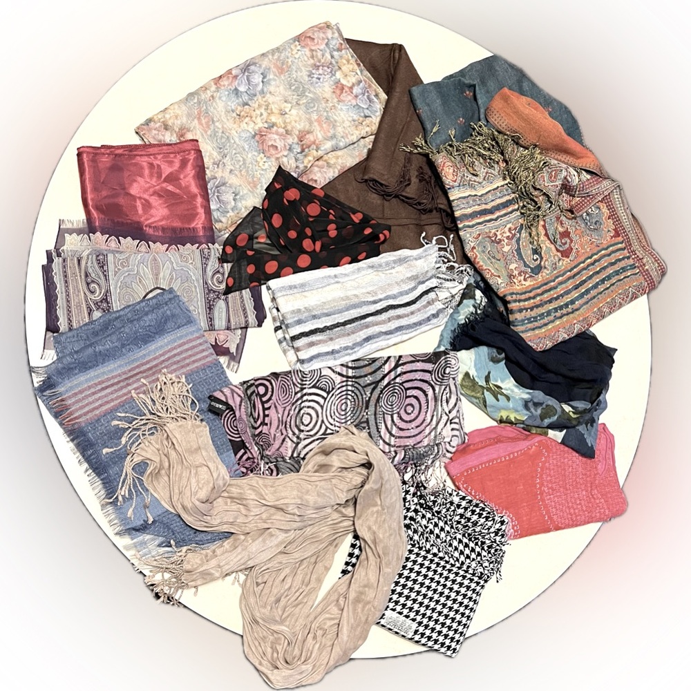 1️⃣3️⃣Lot of 13 Random Scarves—Varying Colors/Sizes/Brands/Materials/Conditions